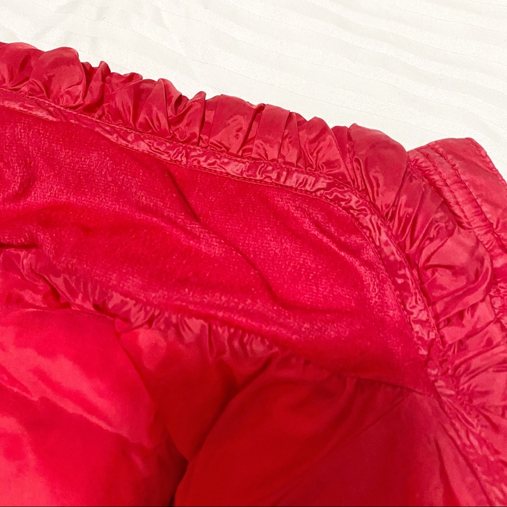 Lululemon Down Town Down Vest in Currant Red size 8 - Picture 12 of 16